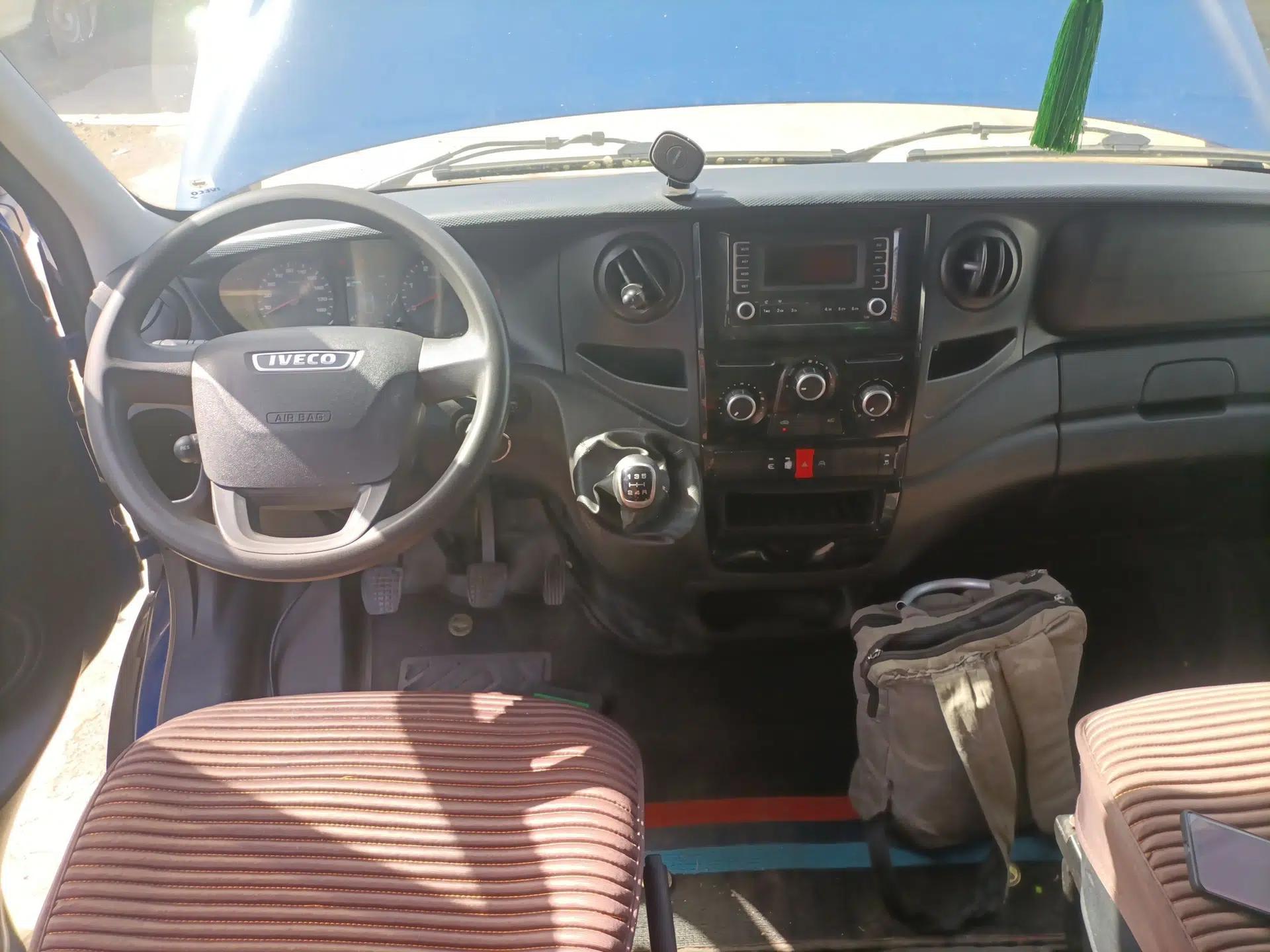 Iveco Eurocargo 2021 2.0T Manual Super Rui Short Wheelbase High-Roof Manual Door F1A — миниатюра 13