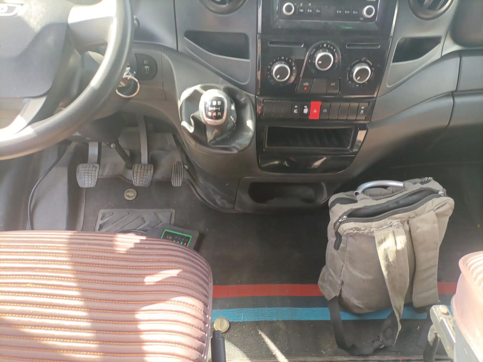 Iveco Eurocargo 2021 2.0T Manual Super Rui Short Wheelbase High-Roof Manual Door F1A — миниатюра 17