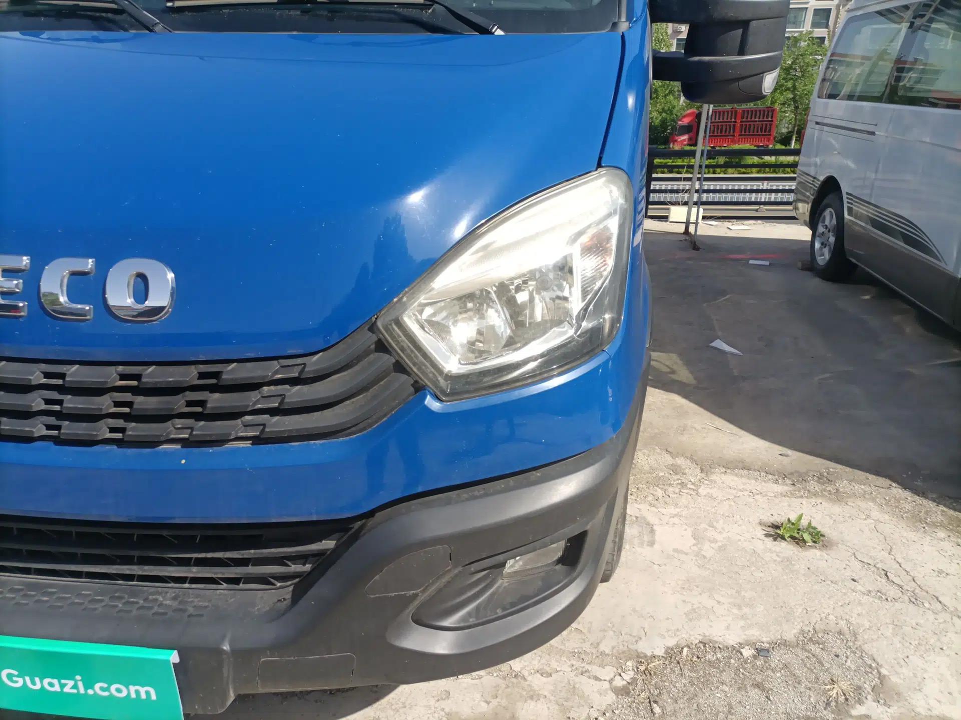 Iveco Eurocargo 2021 2.0T Manual Super Rui Short Wheelbase High-Roof Manual Door F1A — миниатюра 9