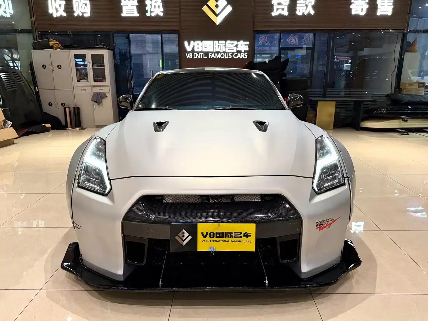 Nissan GT-R 2014 3.8T Premium Edition, Brown and Red Interior — миниатюра 2