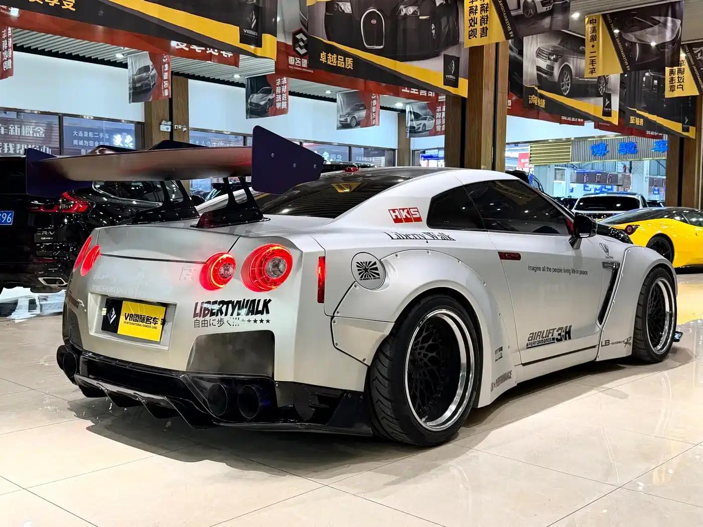 Nissan GT-R 2014 3.8T Premium Edition, Brown and Red Interior — миниатюра 7