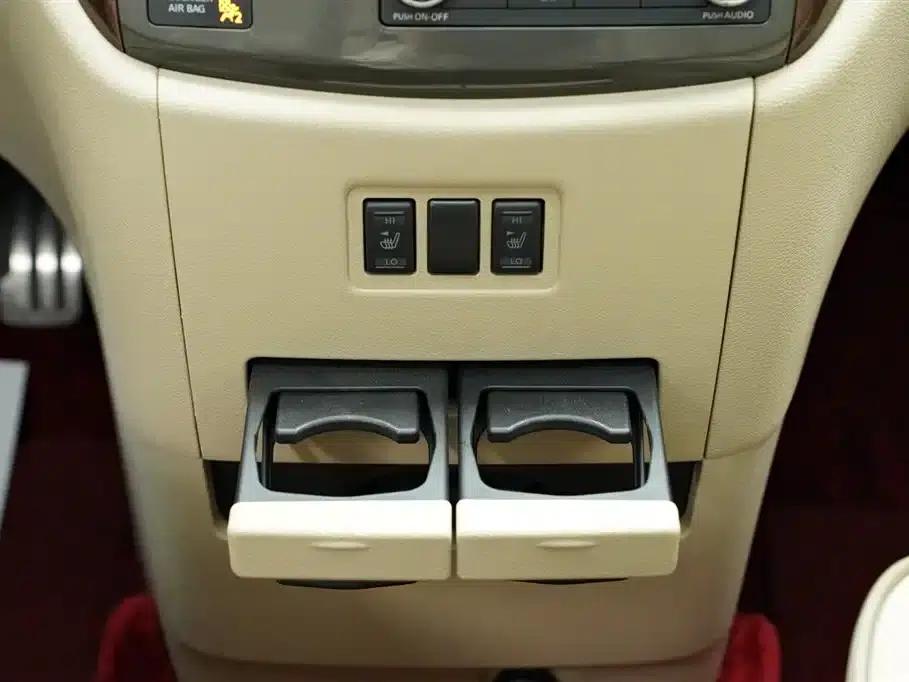 Quest 2015 3.5L SL — миниатюра 22