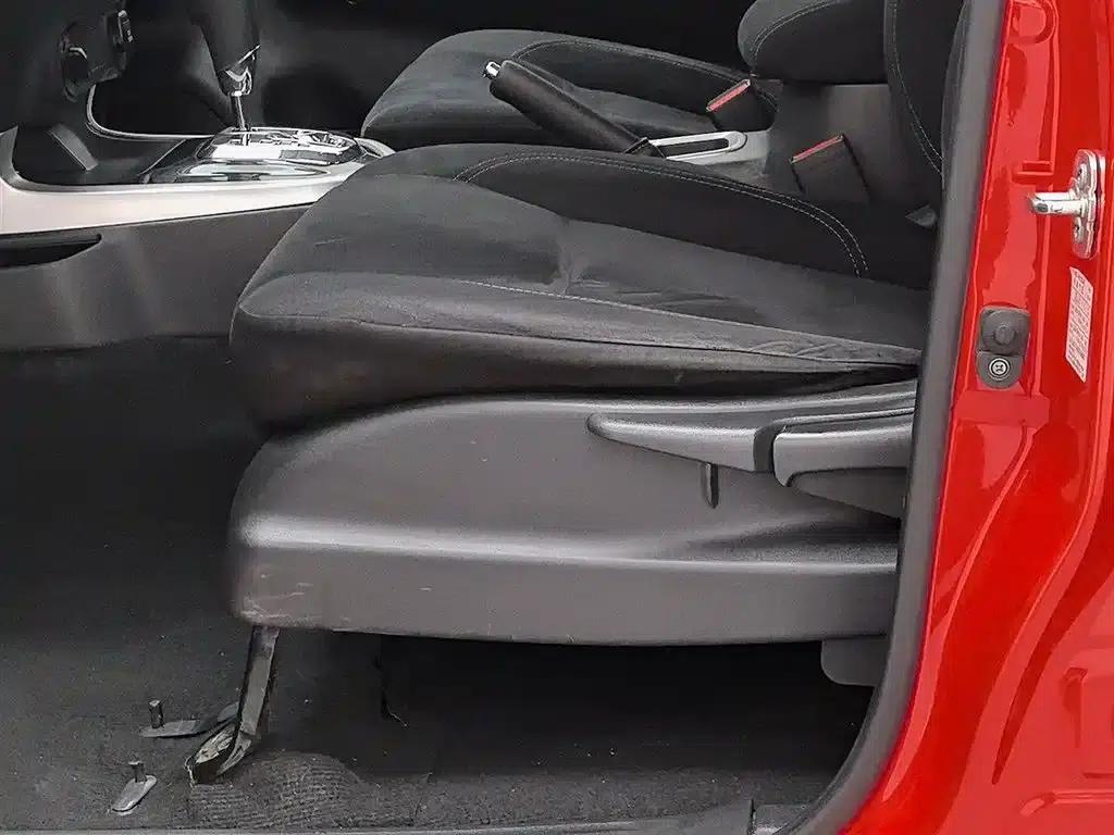 2017 Navara 2.5L Automatic 4WD Luxury Edition QR25 — миниатюра 20