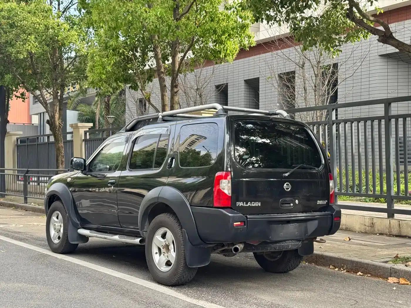 Nissan Paladin 2008 2.4L 2WD Standard Edition — миниатюра 8