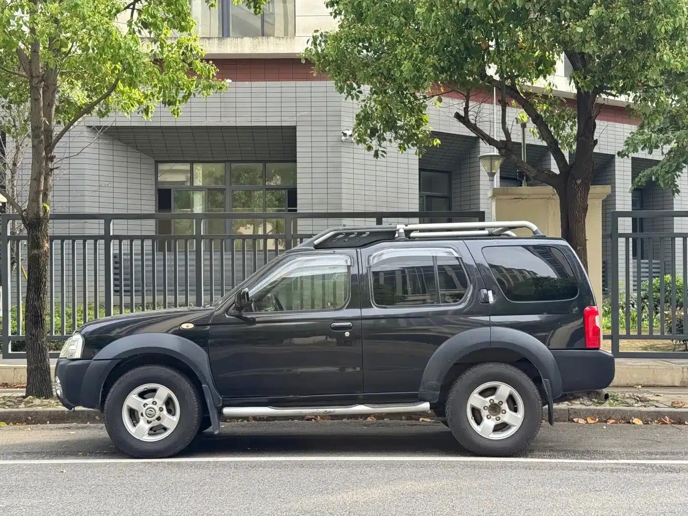 Nissan Paladin 2008 2.4L 2WD Standard Edition — миниатюра 10