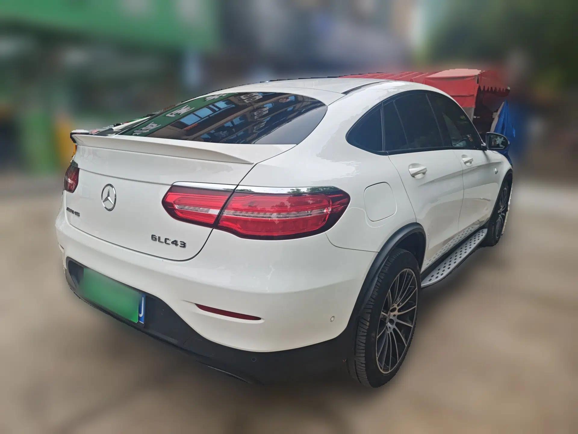 Mercedes-Benz GLC Coupe AMG 2017 AMG GLC 43 4MATIC Coupe SUV — миниатюра 6