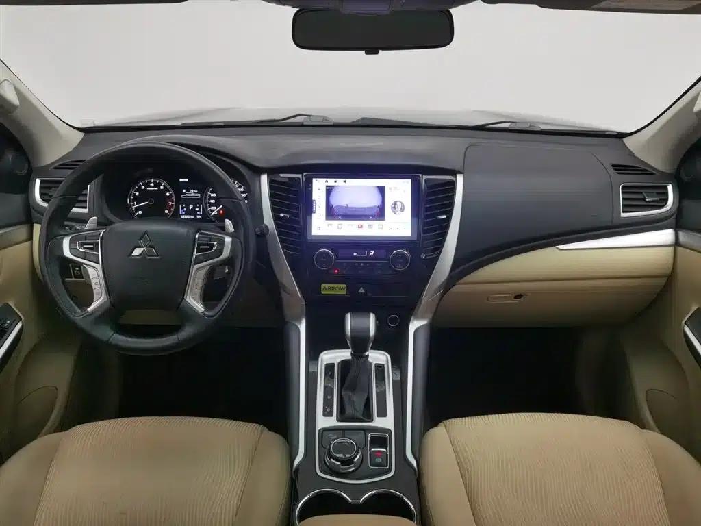 2018 Pajero Sport (Imported) 3.0L Parallel Import — миниатюра 24