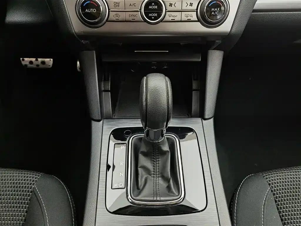 Legacy 2020 Facelift 2.5i AWD Fashion Edition — миниатюра 13