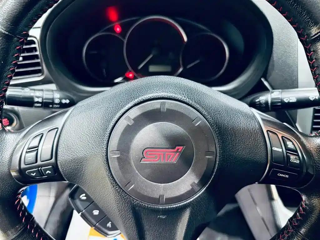 Impreza 2011 2.5T WRX STi Sedan — миниатюра 9