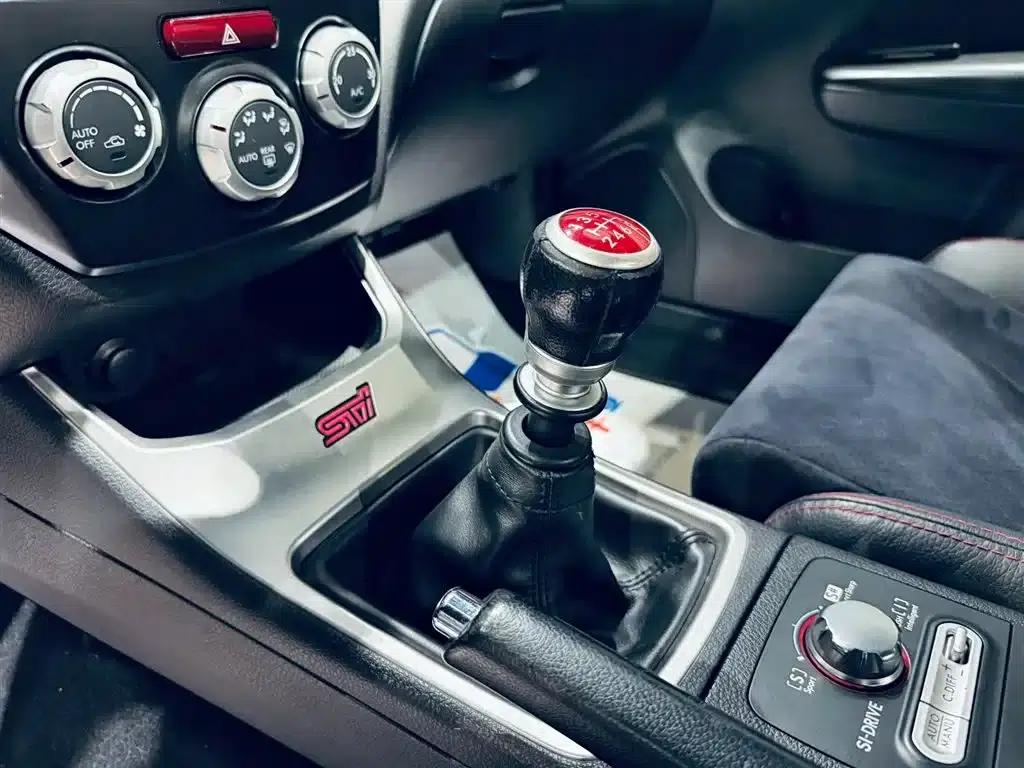 Impreza 2011 2.5T WRX STi Sedan — миниатюра 10