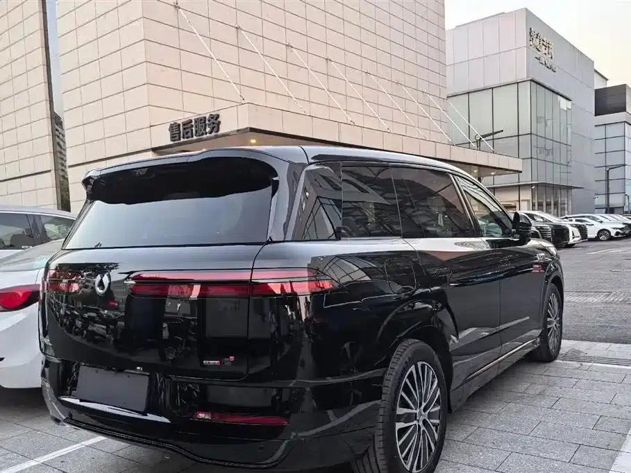 Denza N8L 2025 Flagship Edition — миниатюра 3