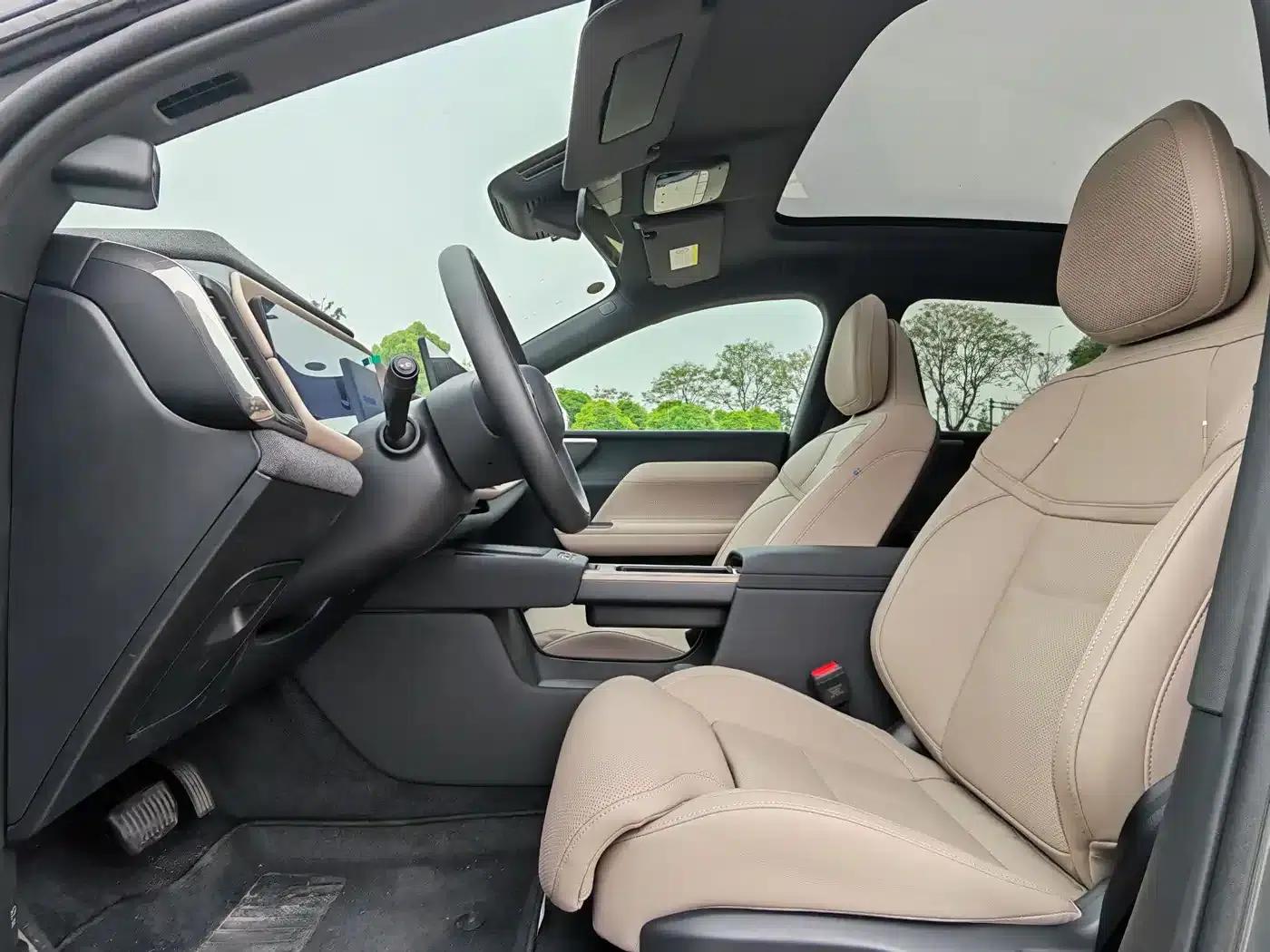 2026 Volvo XC70 Plug-in Hybrid, All-Wheel Drive, Ultra Range — миниатюра 14