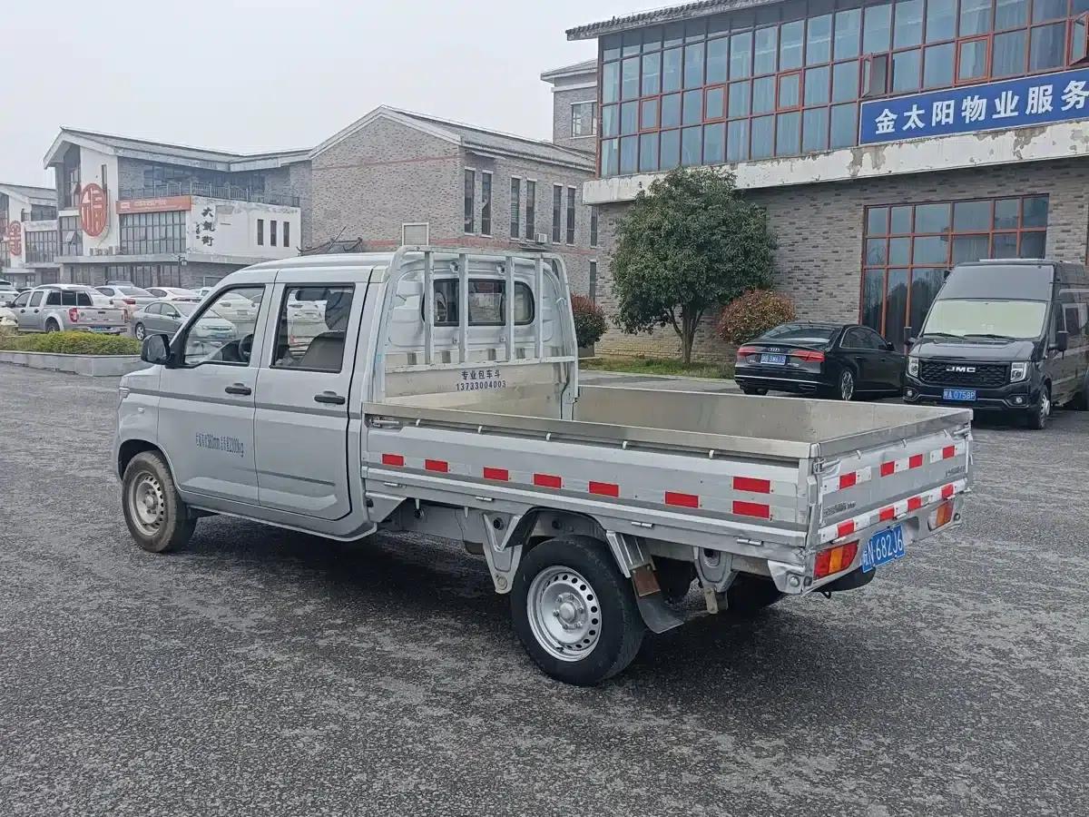 Wuling Rongguang New Card 2019 Model 1.5L Double Cab L3C — миниатюра 7