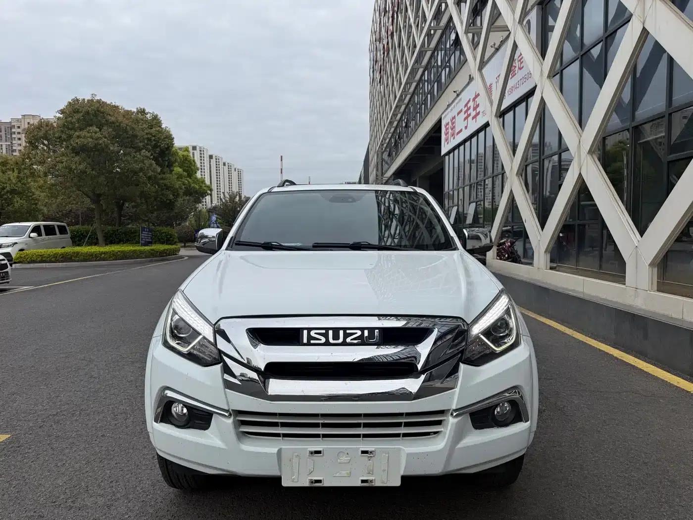 D-MAX 2020 1.9T 2WD Automatic Comfort Edition (National VI Emission Standard) RZ4E Hi-Power — миниатюра 2