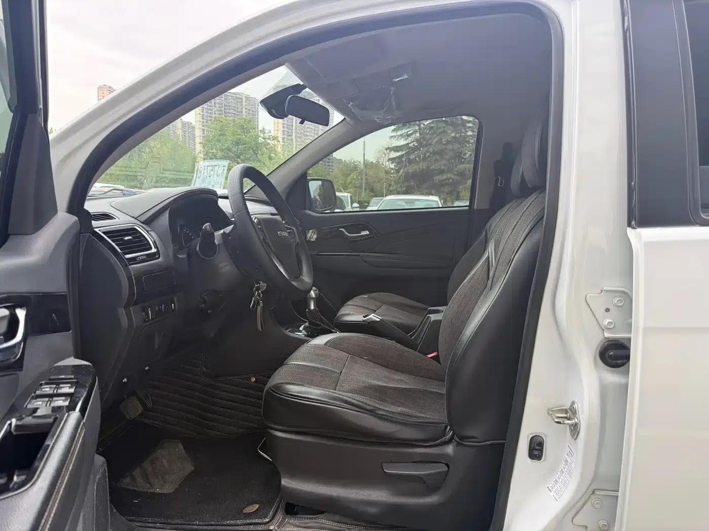 D-MAX 2020 1.9T 2WD Automatic Comfort Edition (National VI Emission Standard) RZ4E Hi-Power — миниатюра 4