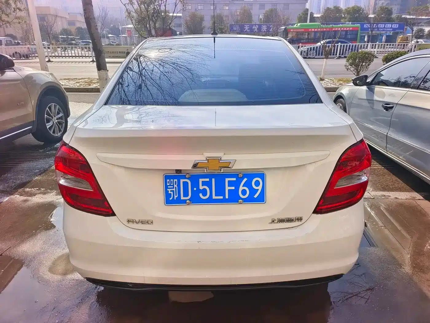 2014 Aveo Sedan 1.4SL AT Fashion Sunroof Edition — миниатюра 5