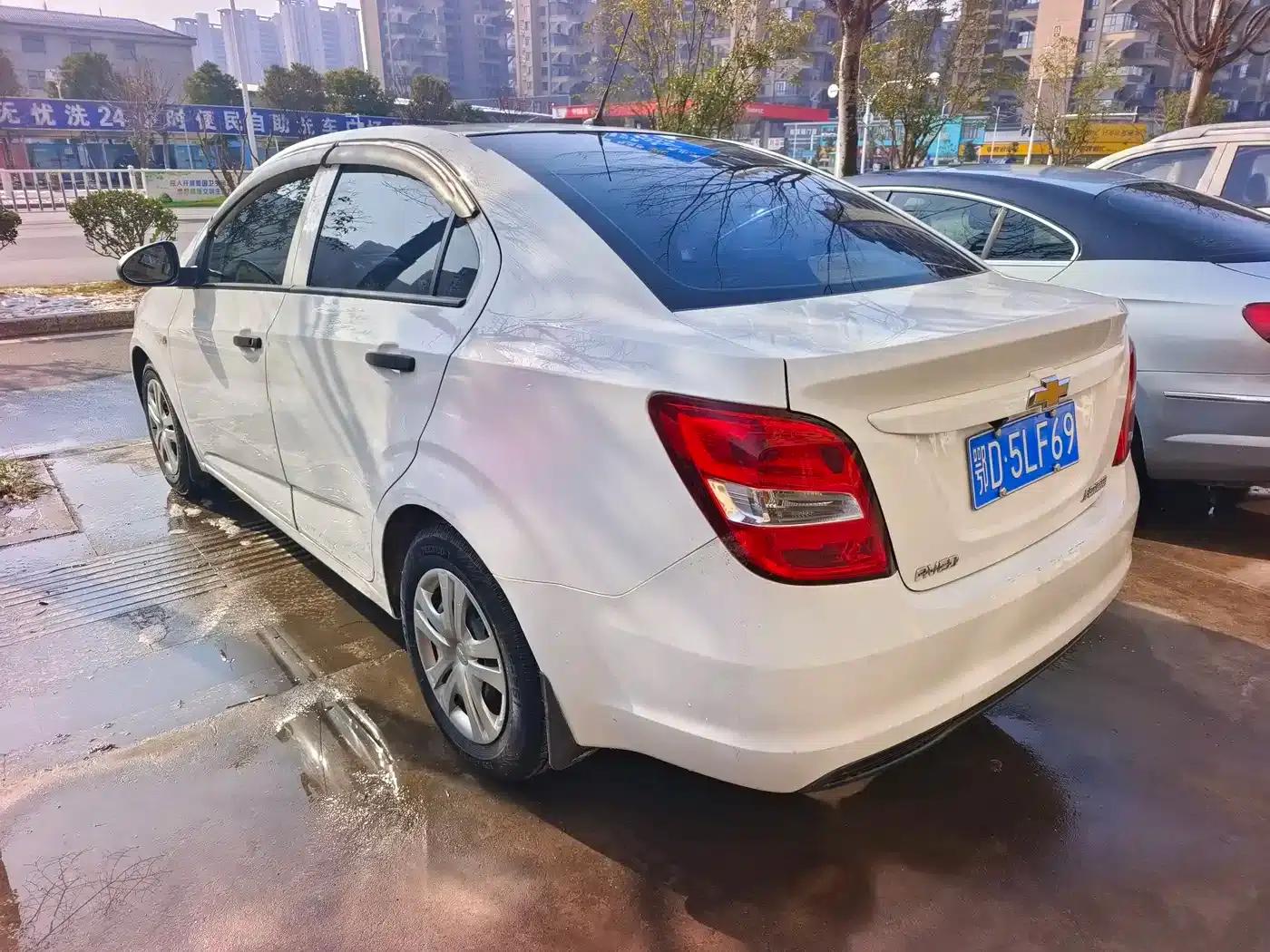 2014 Aveo Sedan 1.4SL AT Fashion Sunroof Edition — миниатюра 7