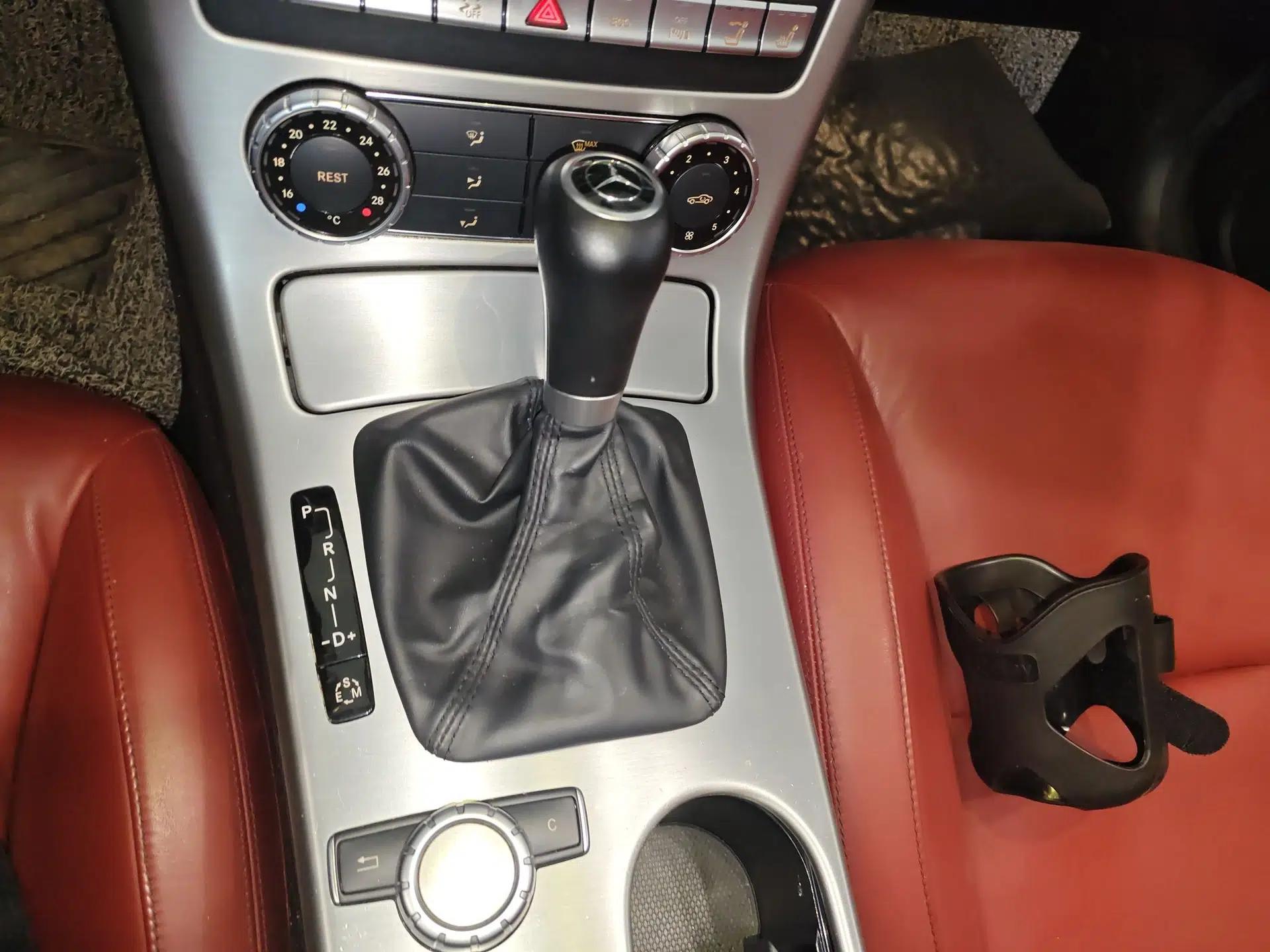Mercedes-Benz SLK-Class 2011 SLK 200 Fashion Model — миниатюра 17