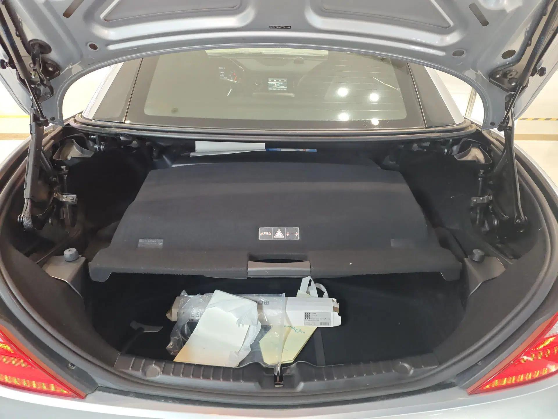 Mercedes-Benz SLK-Class 2011 SLK 200 Fashion Model — миниатюра 22