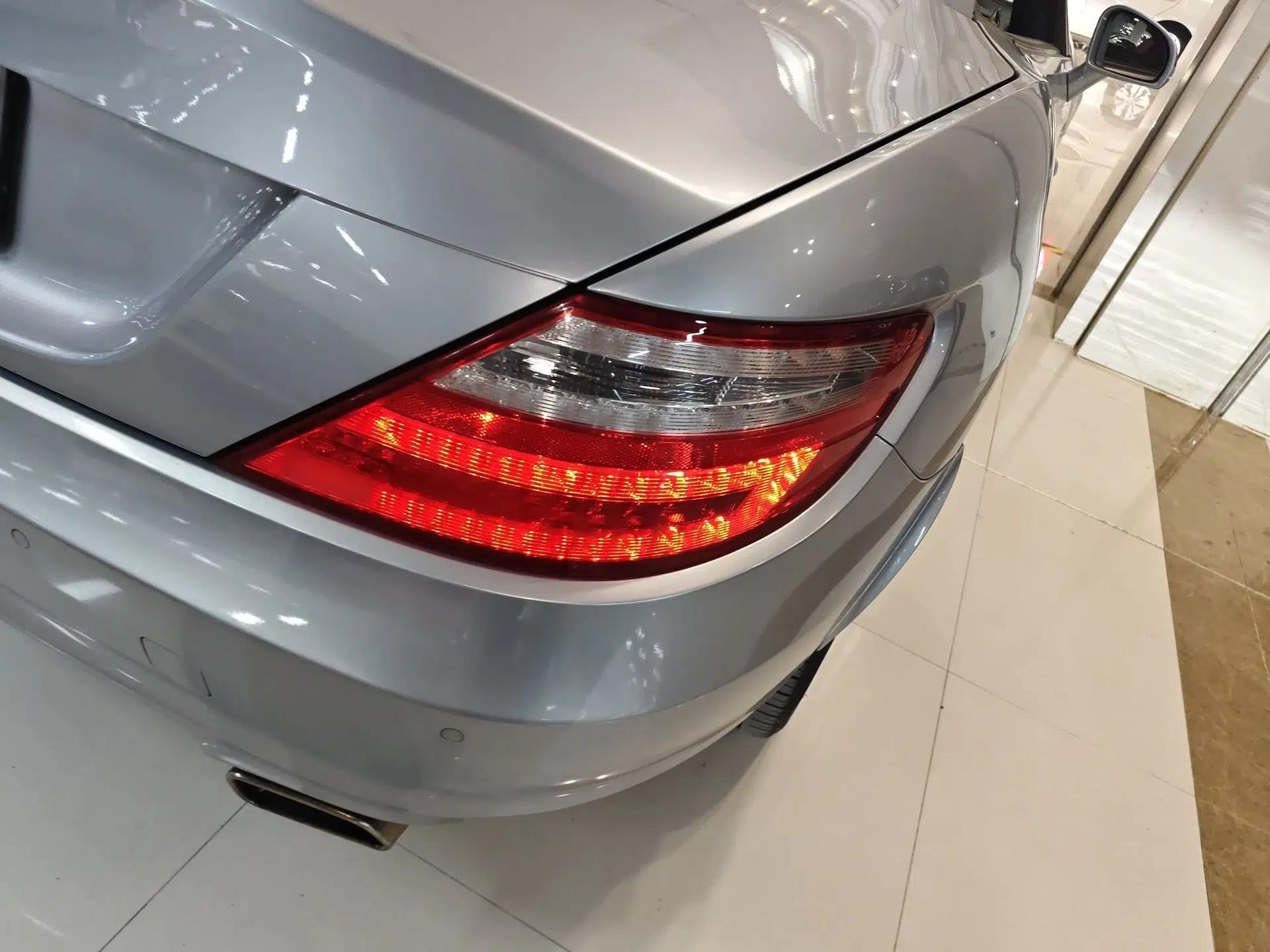 Mercedes-Benz SLK-Class 2011 SLK 200 Fashion Model — миниатюра 7