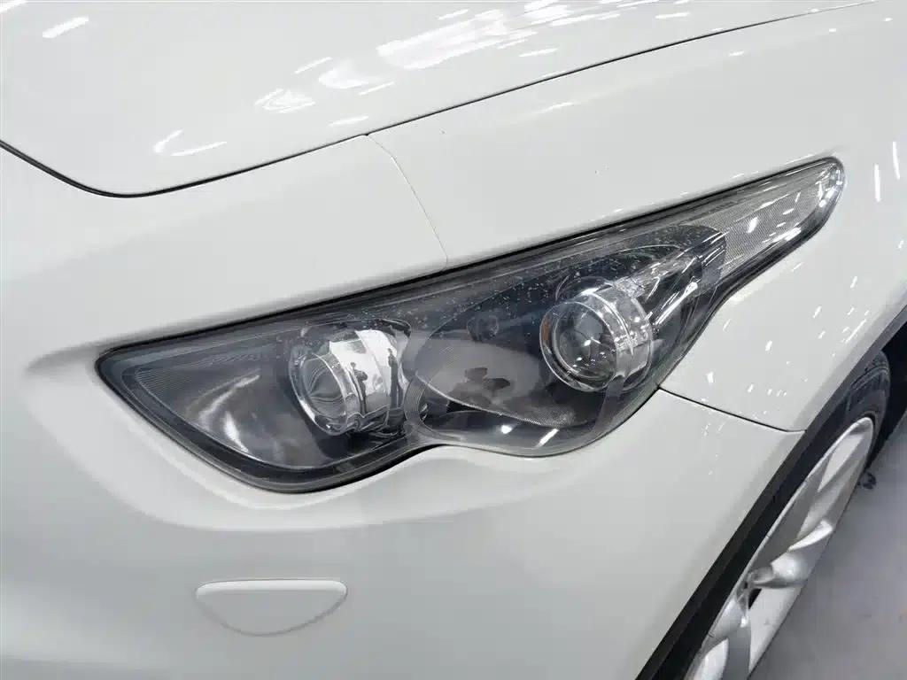 Infiniti QX70 2013 3.7L Standard Edition — миниатюра 7