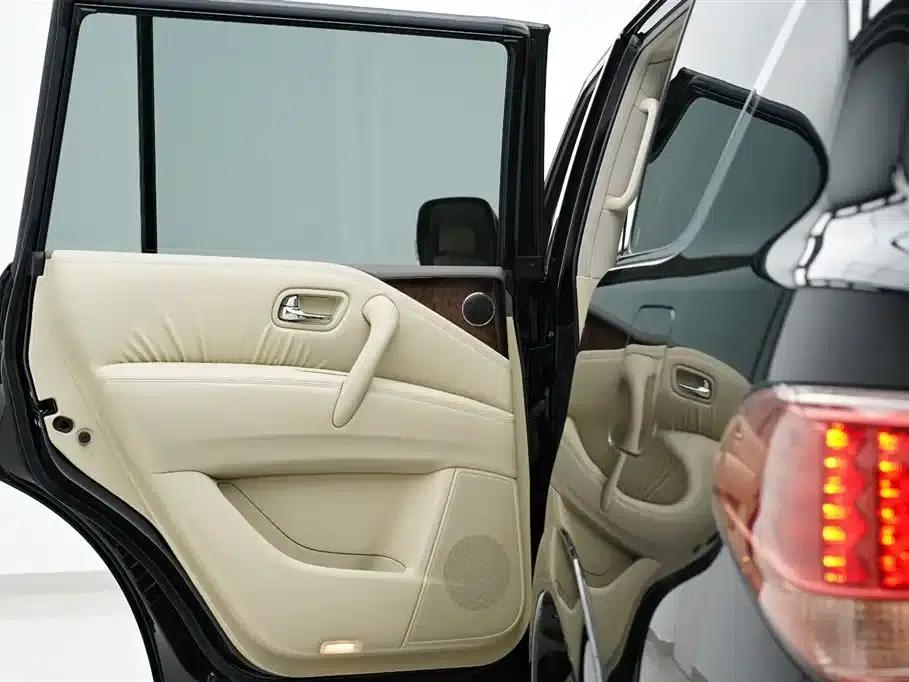 2011 Infiniti QX56 — миниатюра 13