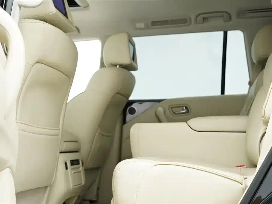 2011 Infiniti QX56 — миниатюра 14
