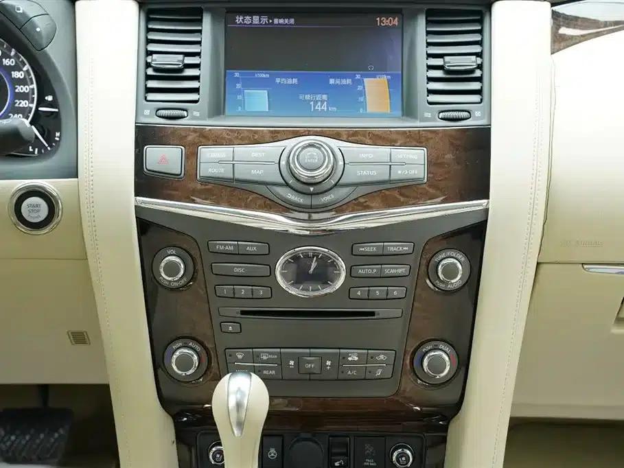 2011 Infiniti QX56 — миниатюра 16