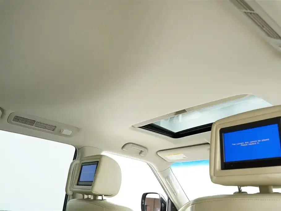 2011 Infiniti QX56 — миниатюра 27