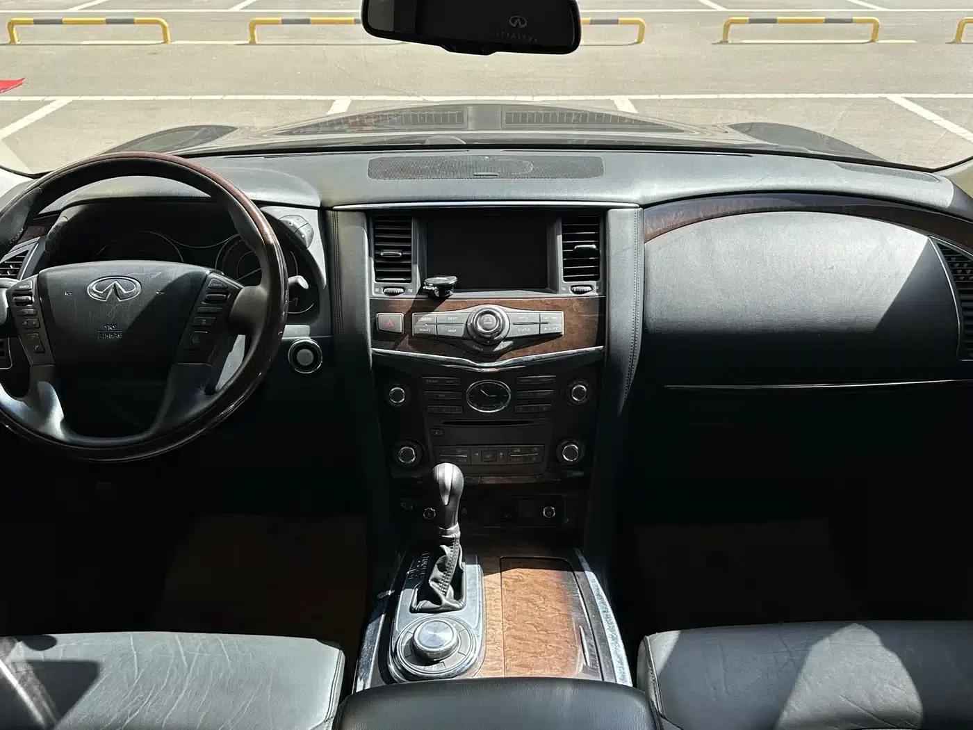 2011 Infiniti QX56 — миниатюра 11