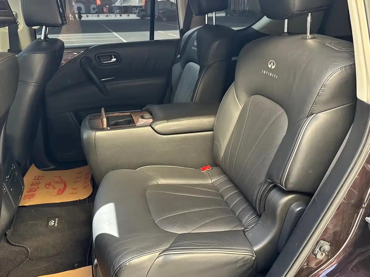 2011 Infiniti QX56 — миниатюра 14