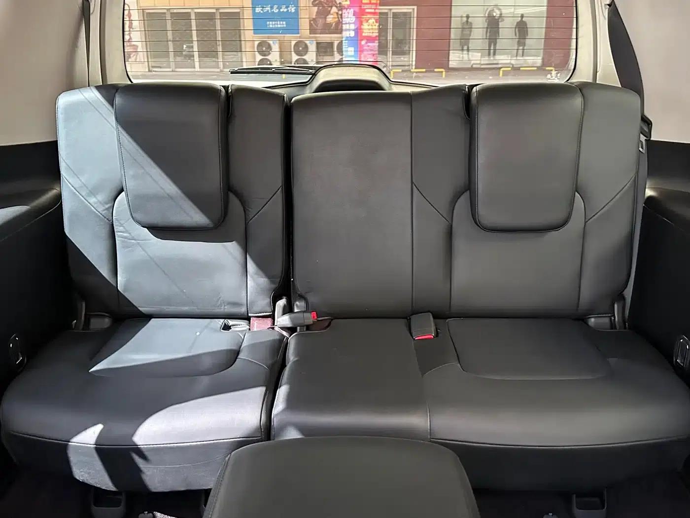 2011 Infiniti QX56 — миниатюра 15