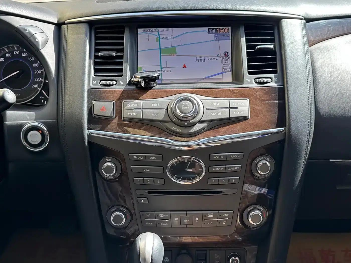 2011 Infiniti QX56 — миниатюра 18