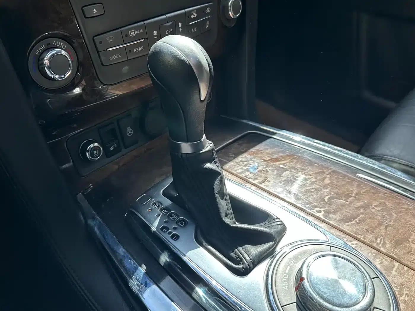 2011 Infiniti QX56 — миниатюра 19