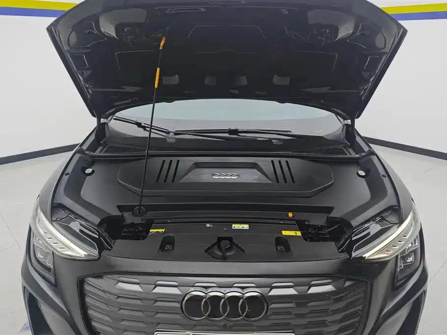 Audi Q5 e-tron 2023 Model 40 e-tron Shining Edition Mecha Set — миниатюра 10