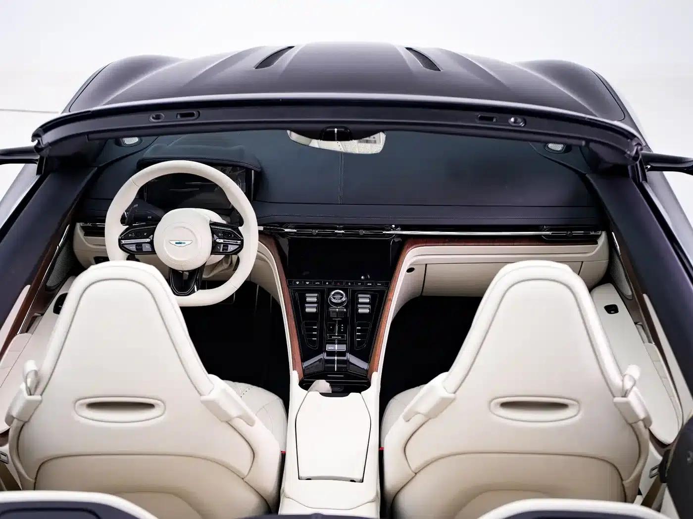 Aston Martin DB12 2025 4.0T V8 Volante — миниатюра 24