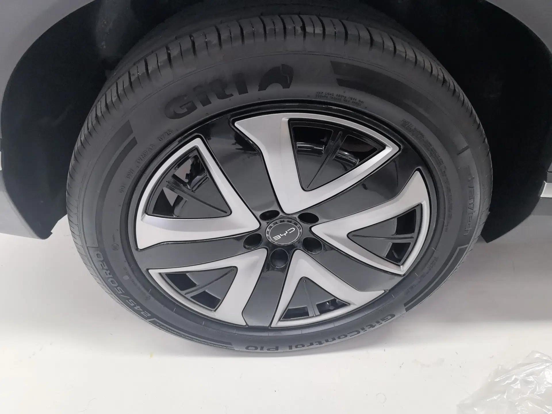BYD Sealion 07 DM-i 2025 150 Flagship+ Edition — миниатюра 10
