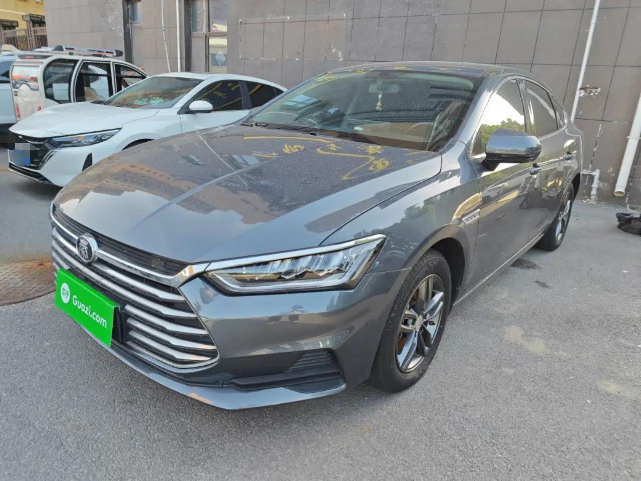 BYD Qin Pro 2018 1.5TI Automatic Smart Connect FENGSHANG Model — миниатюра 1