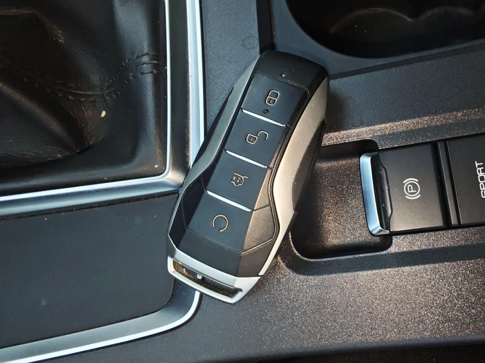 BYD Qin Pro 2018 1.5TI Automatic Smart Connect FENGSHANG Model — миниатюра 22
