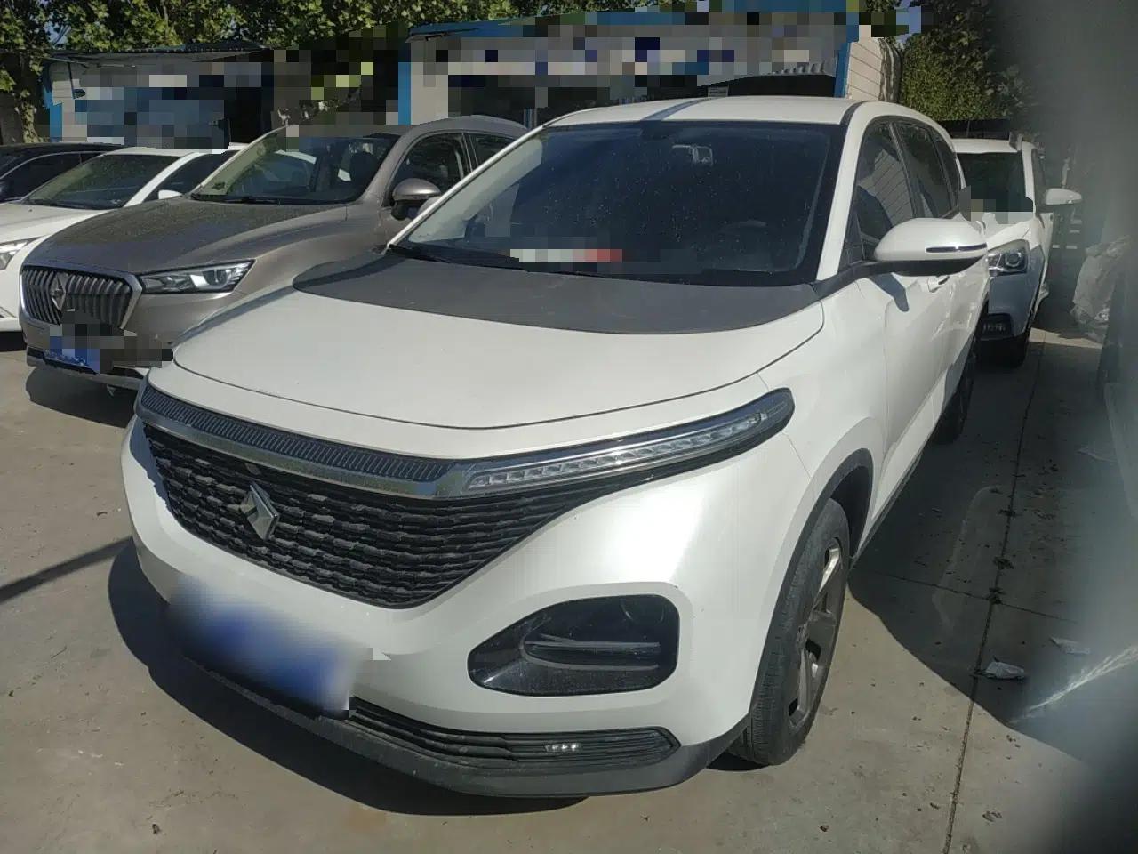 Baojun RM-5 2019 1.5T Manual Elite Version with 24-Hour Online Service 6 Seats — миниатюра 1