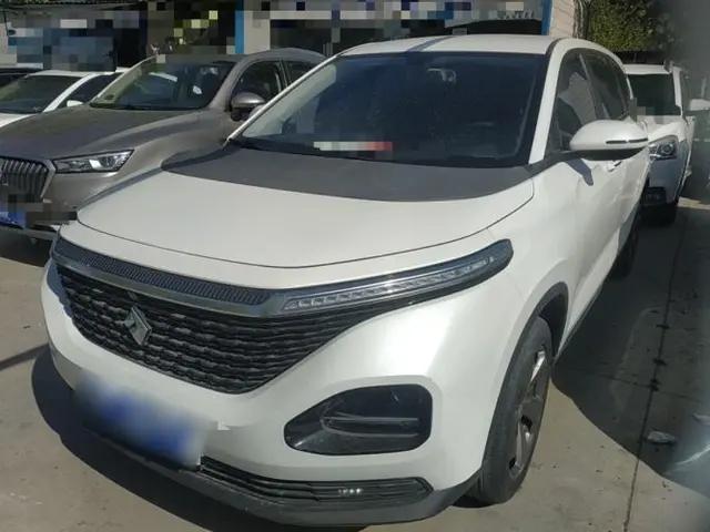 Baojun RM-5 2019 1.5T Manual Elite Version with 24-Hour Online Service 6 Seats