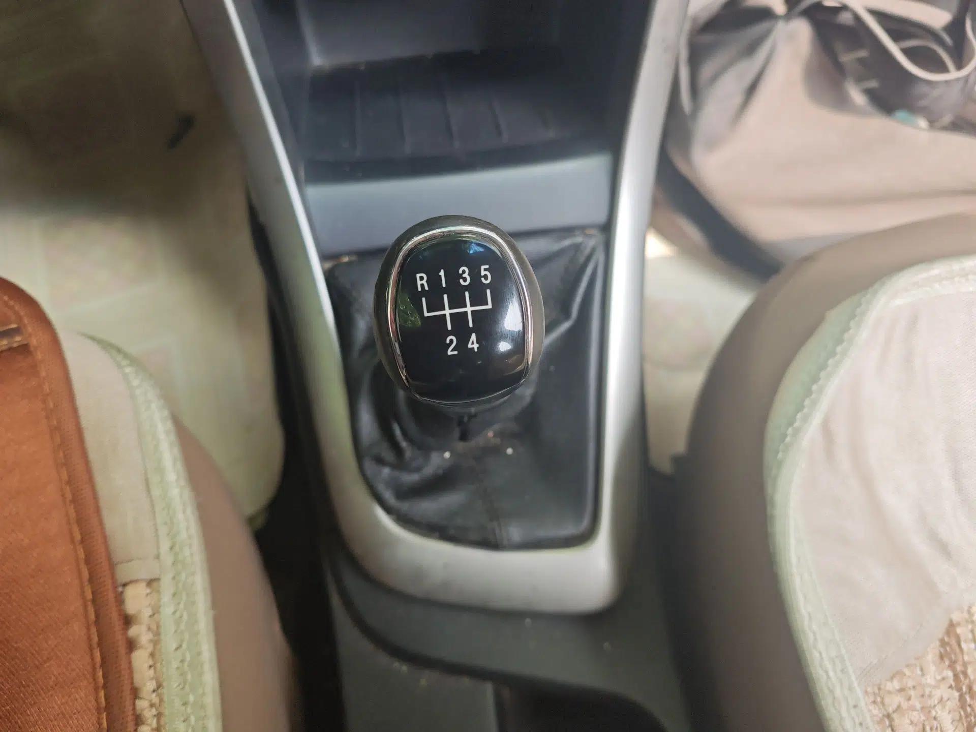 Baojun 630 2013 1.5L manual Comfort trim — миниатюра 15