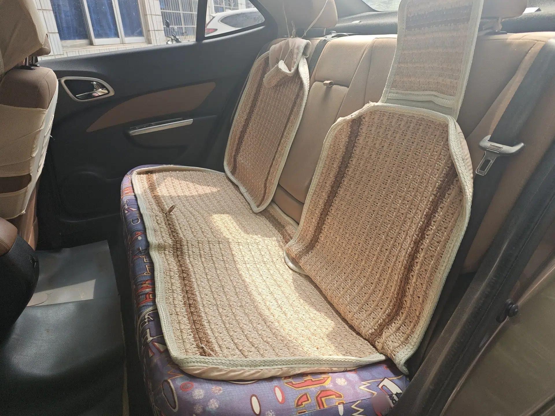 Baojun 630 2013 1.5L manual Comfort trim — миниатюра 18
