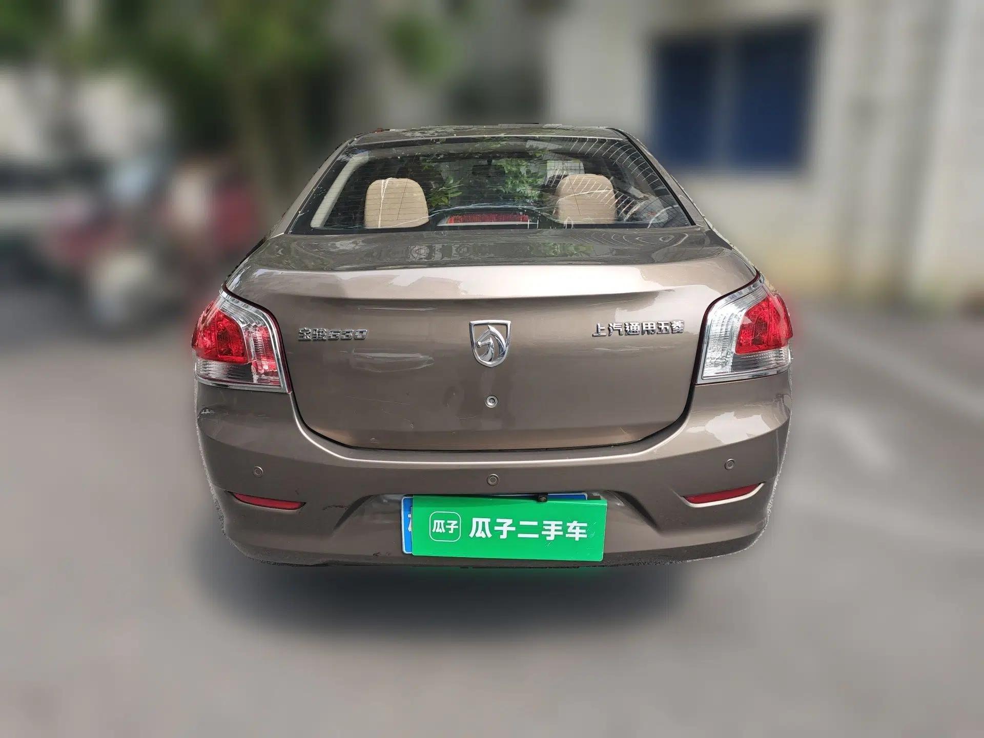 Baojun 630 2013 1.5L manual Comfort trim — миниатюра 5