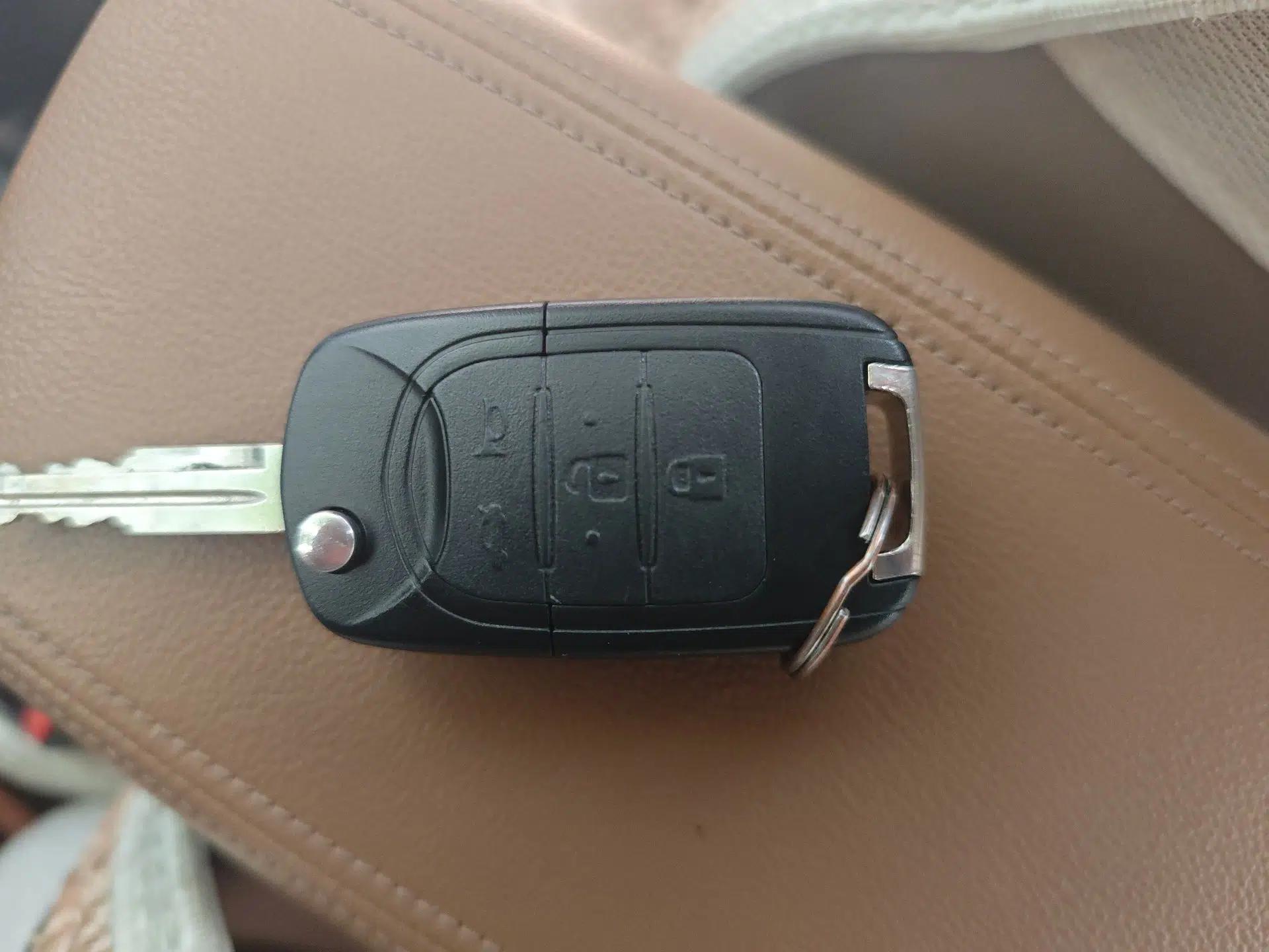 Baojun 630 2013 1.5L manual Comfort trim — миниатюра 9