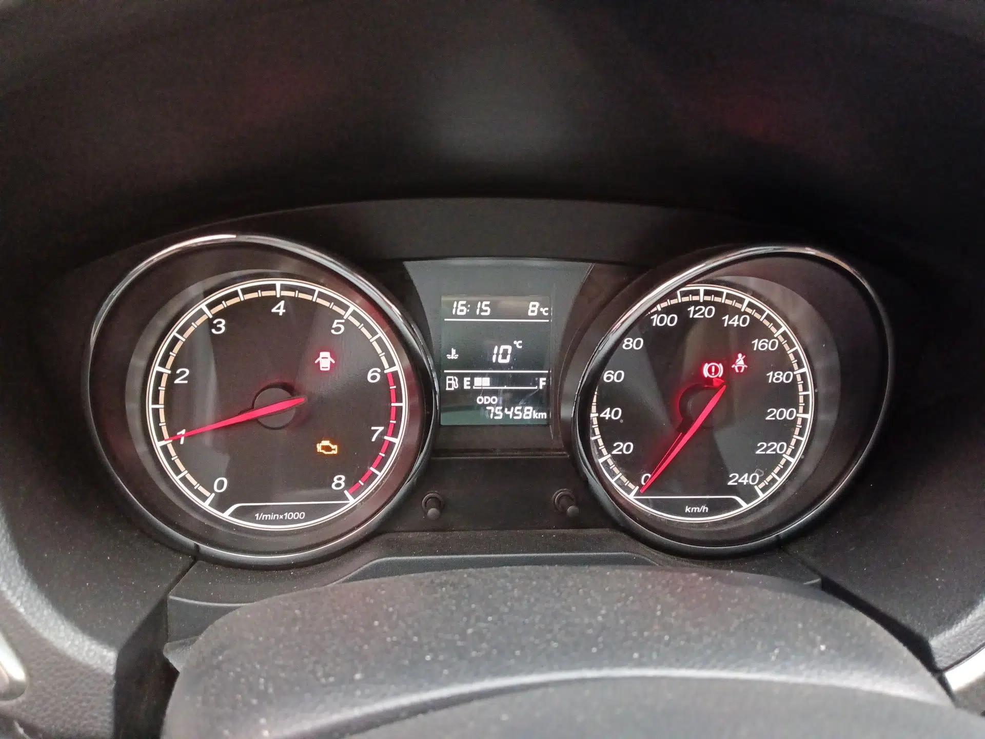 Bestune B30 2017 1.6L Manual Luxury Edition — миниатюра 12