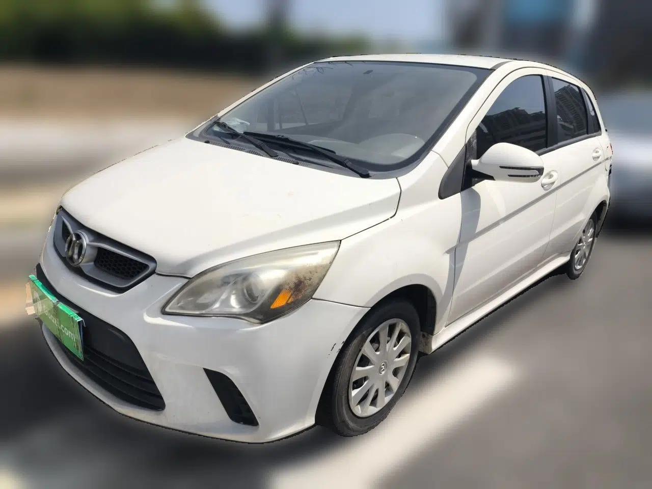 BAIC Senova D20 2015 Hatchback 1.3L Manual Leisure Edition — миниатюра 1
