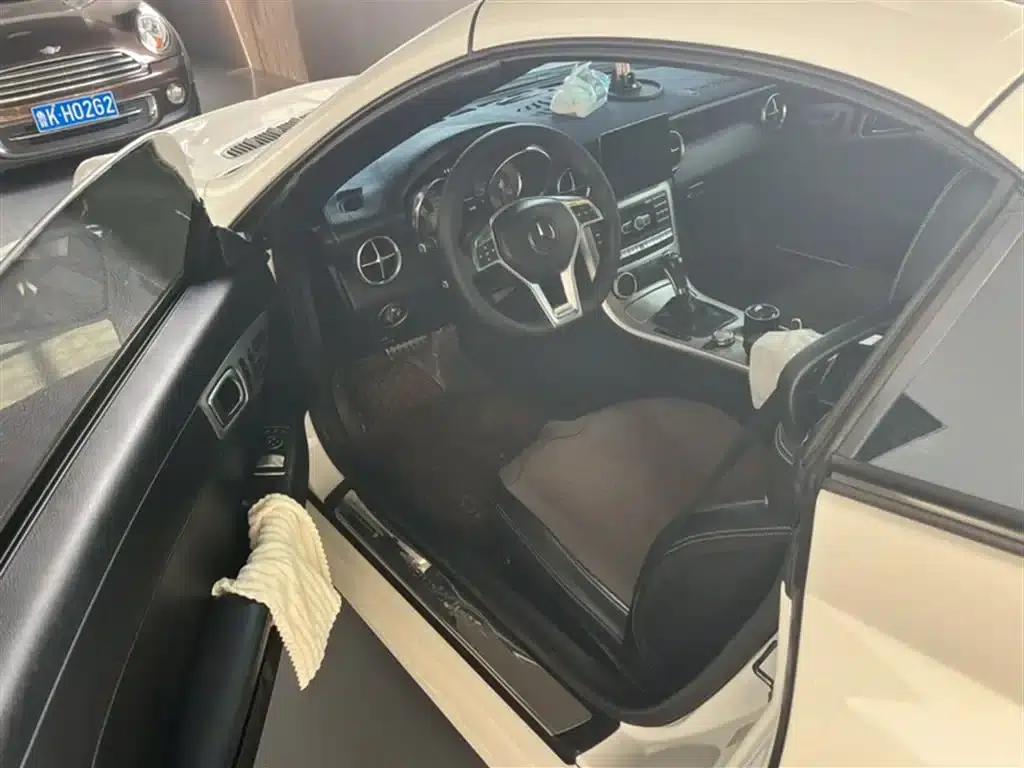Mercedes-Benz SLK-Class 2011 SLK 200 Fashion Edition — миниатюра 17