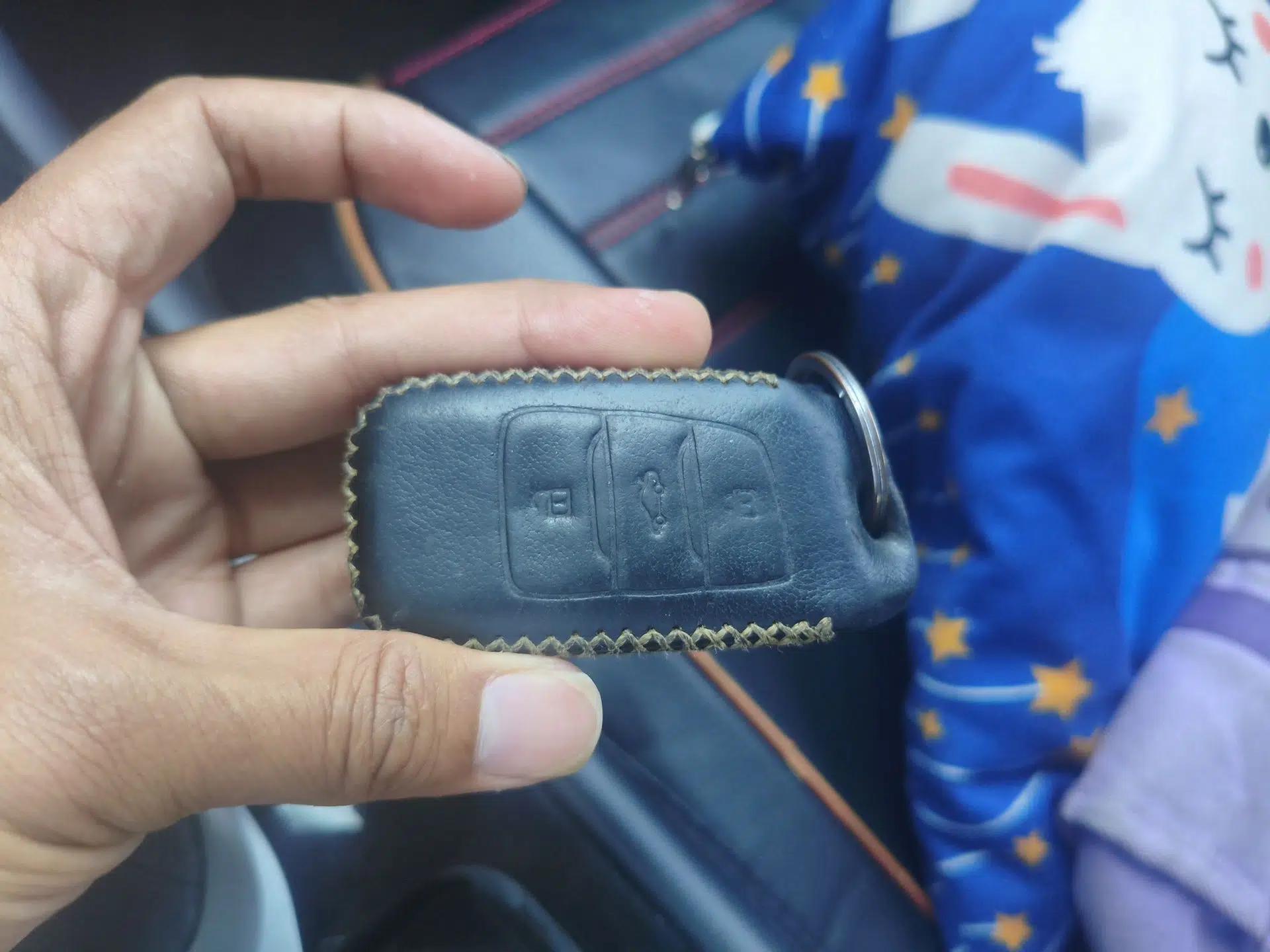 CHANGAN OSHAN COS1 2020 1.5T Manual Fashionable Smart Connectivity 7-Seater — миниатюра 9