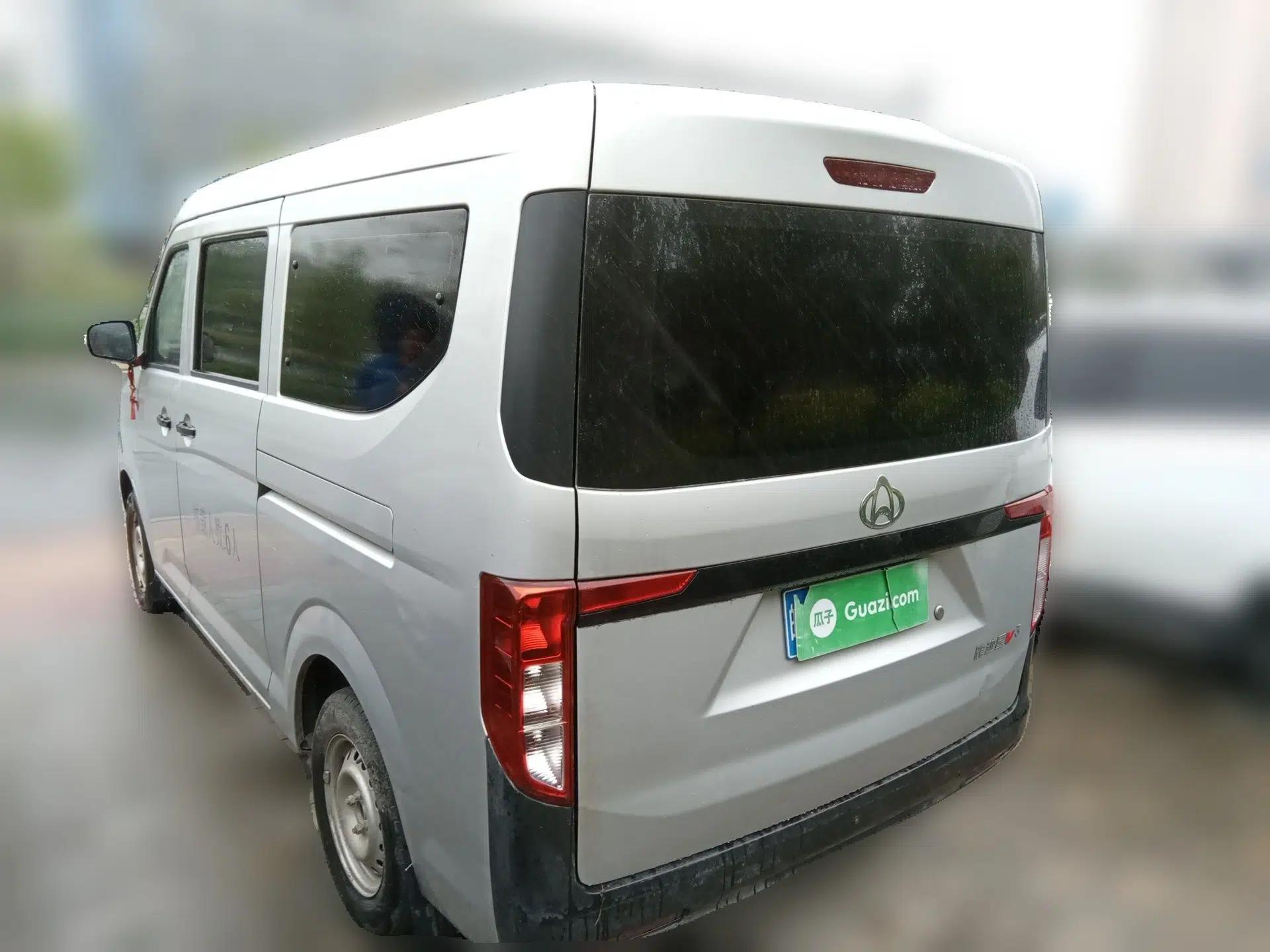 CHANGAN KUAYUE Xing V3 2023 1.3L Gasoline Standard Model 6-Seater Passenger Vehicle — миниатюра 4